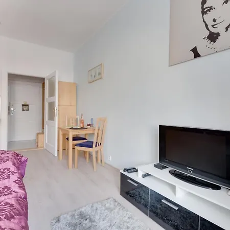 Lägenhet Cozy Pod Pramenem Prag